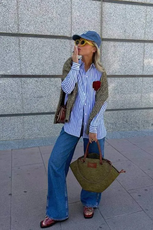 trendy wide leg jeans outfit