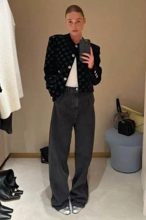trendy wide leg jeans outfit
