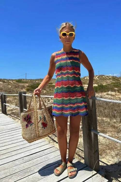 tropical vacation outfit