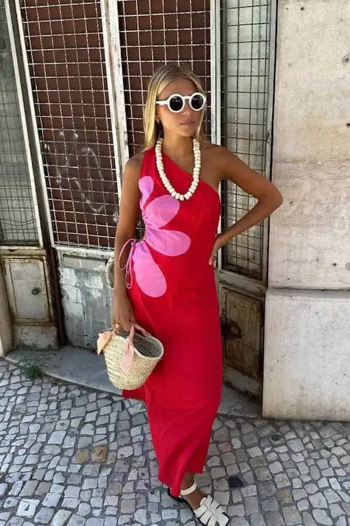 tropical vacation outfit