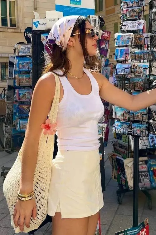 tropical vacation outfit