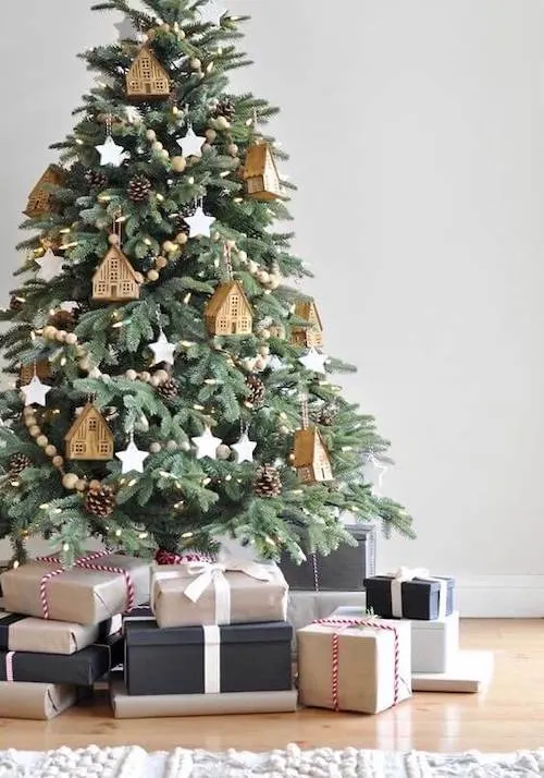 unique Christmas tree decor ideas