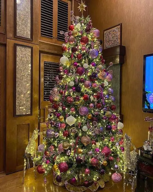 unique Christmas tree decorating ideas