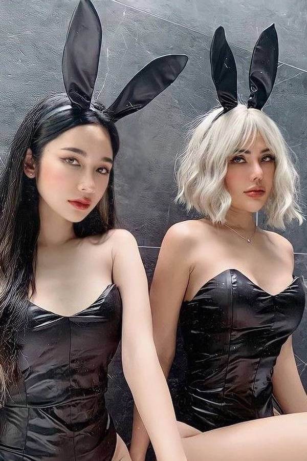 unique hot Halloween costumes women