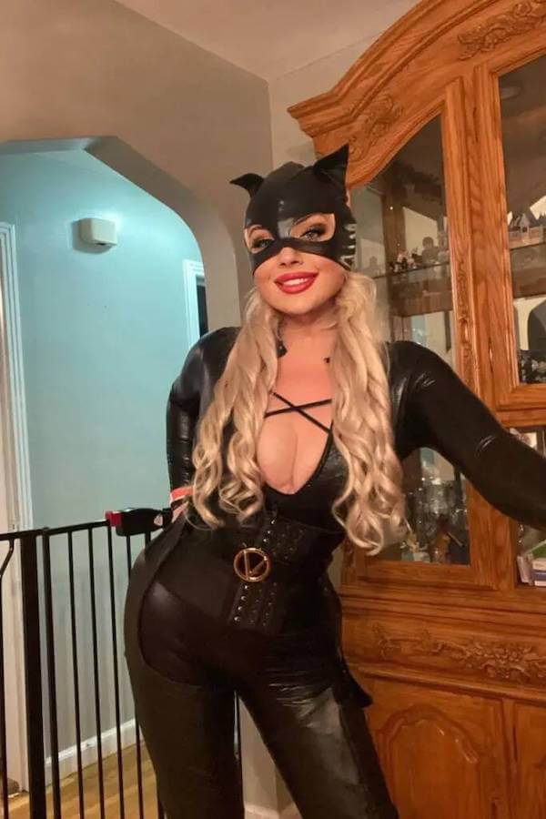 unique hot Halloween costumes women