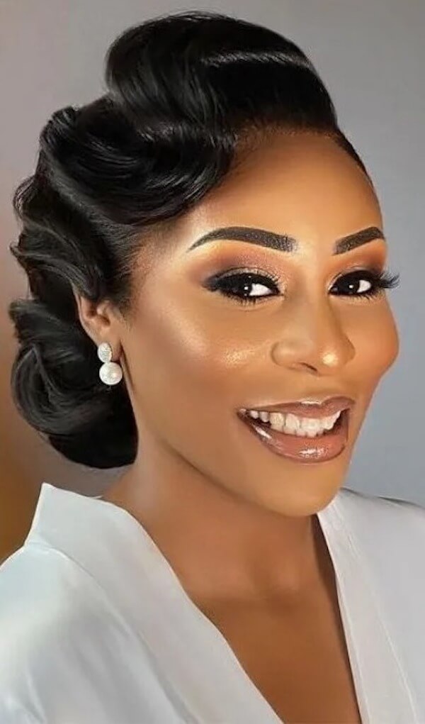 Glossy Vintage Pin Curls