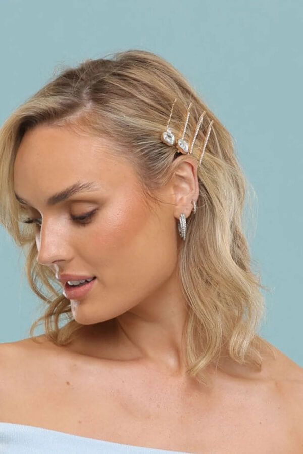 Simple Pearl Hair Pins on Waves