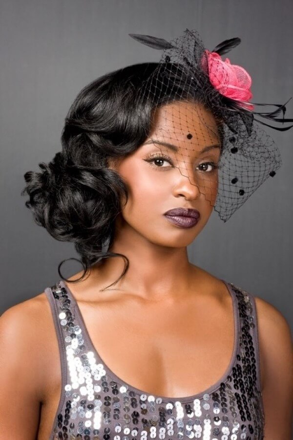 Vintage-Inspired Side Curls with Fascinator
