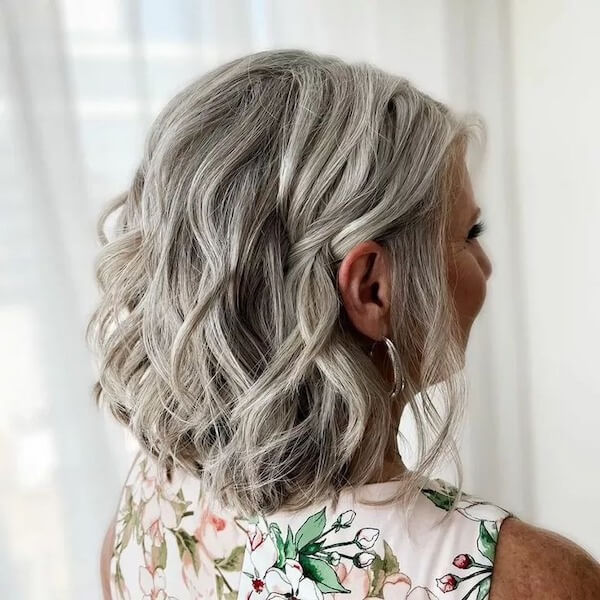Short Wavy Bob