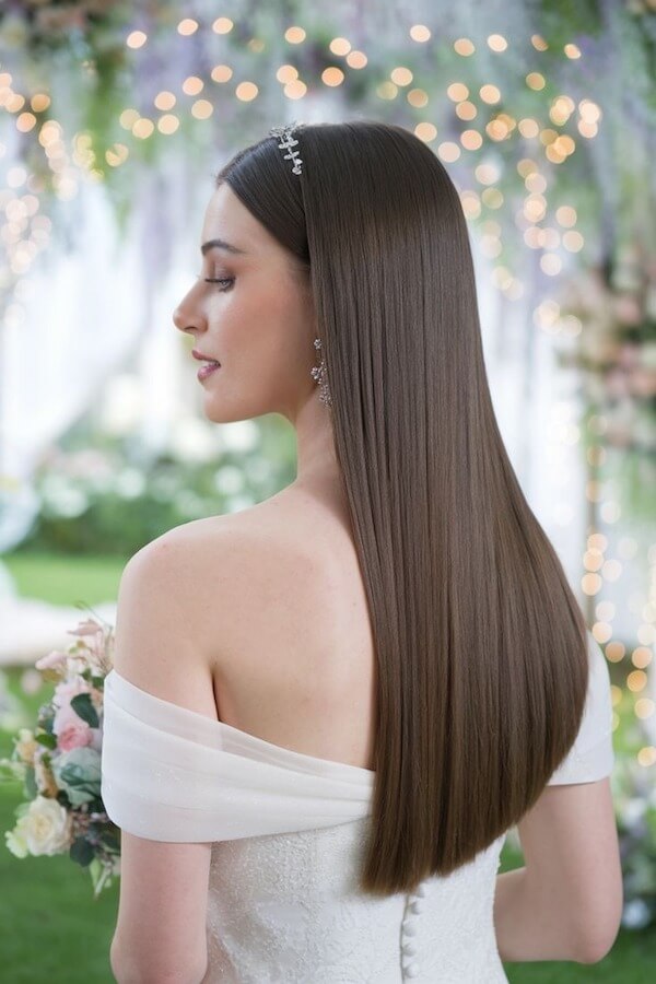 Glossy Straight Hair with Delicate Headband