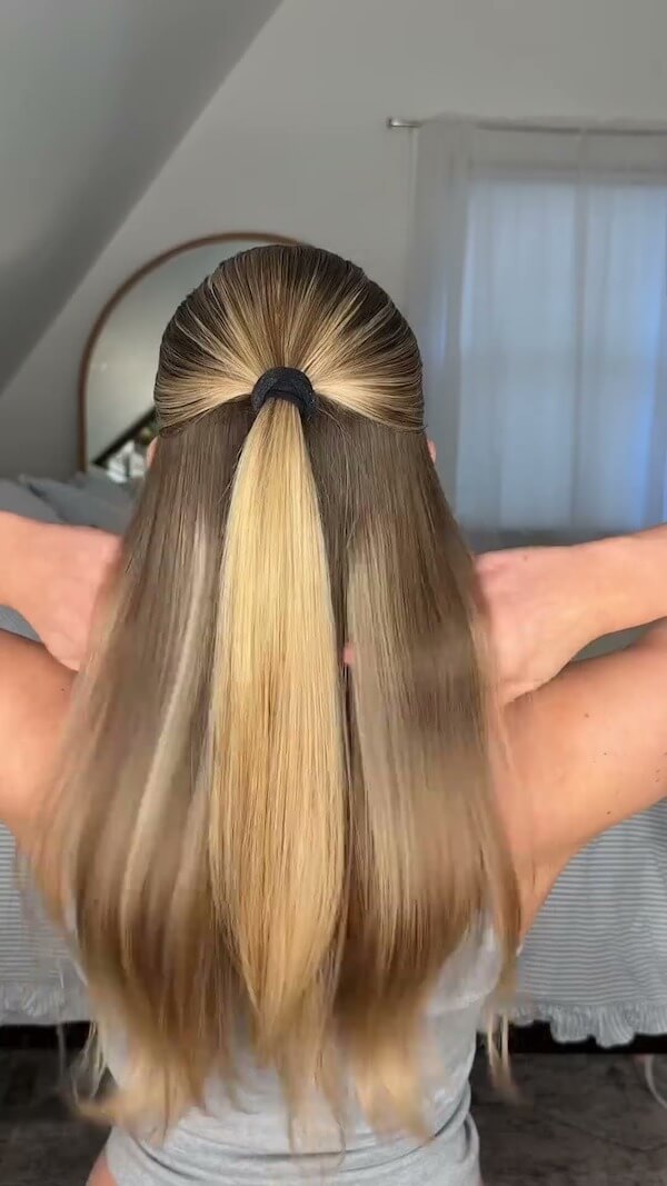 Smooth Half Up Ponytail