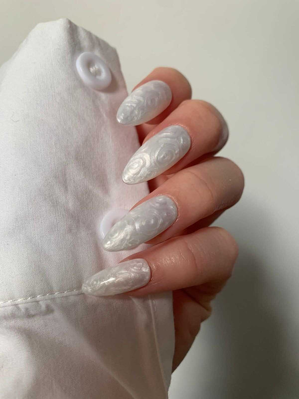 wedding nail trends
