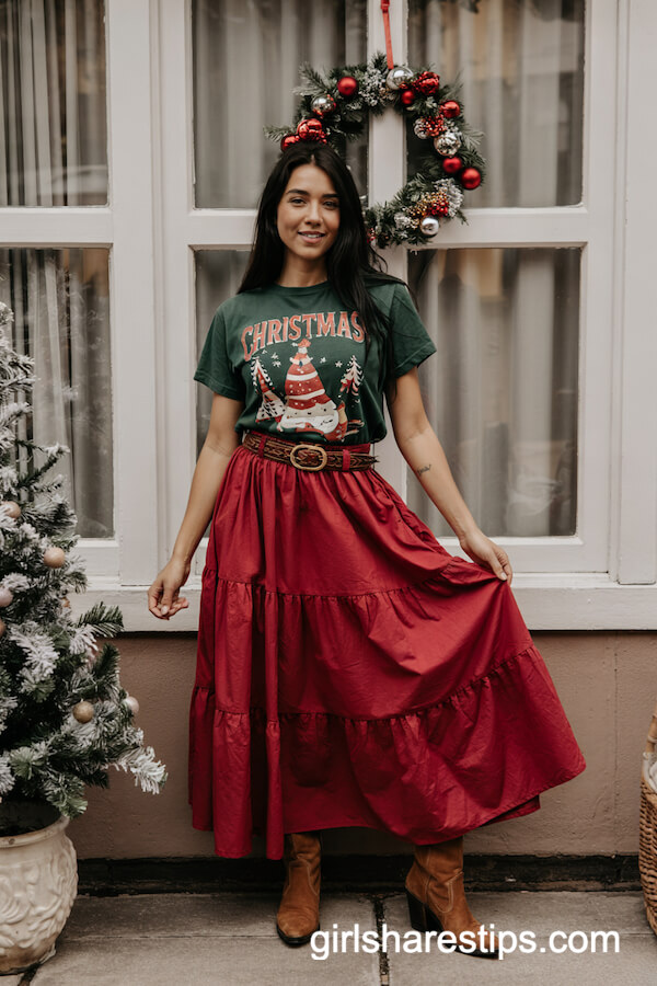 Graphic Christmas Tee and Red Skirt Combo
