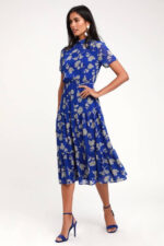 What Color Shoes To Wear With A Royal Blue Dress: 16+ Best Shoe Colors
