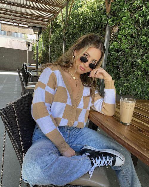 chic and cute coffee date outfit ideas
