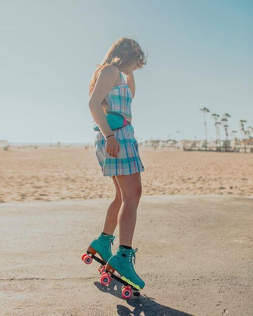 what to wear roller skating