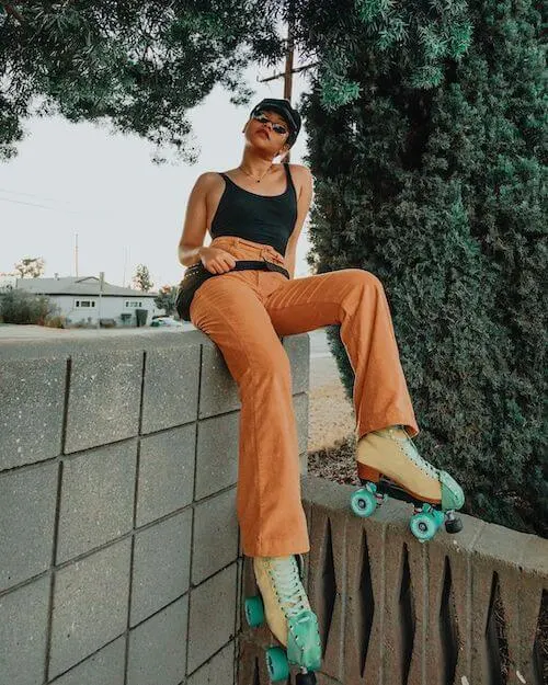 what to wear roller skating