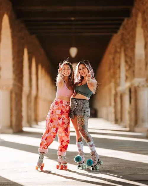 what to wear roller skating