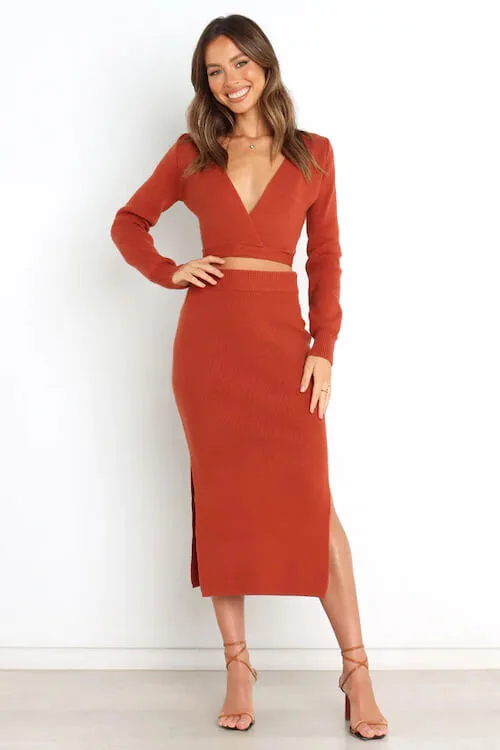 what to wear to a winter bridal shower