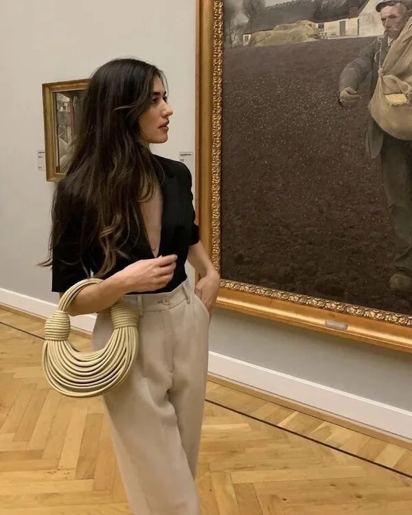 what to wear to museum