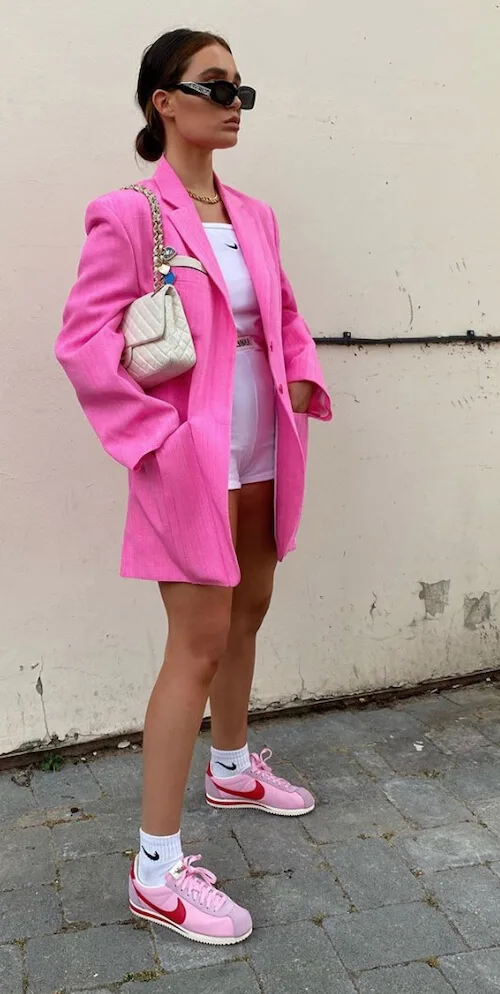 casual light pink blazer outfit ideas for women