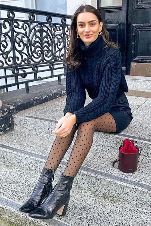 What To Wear With Black Tights [2024]: 50+ Chic Black Tights Outfit ...