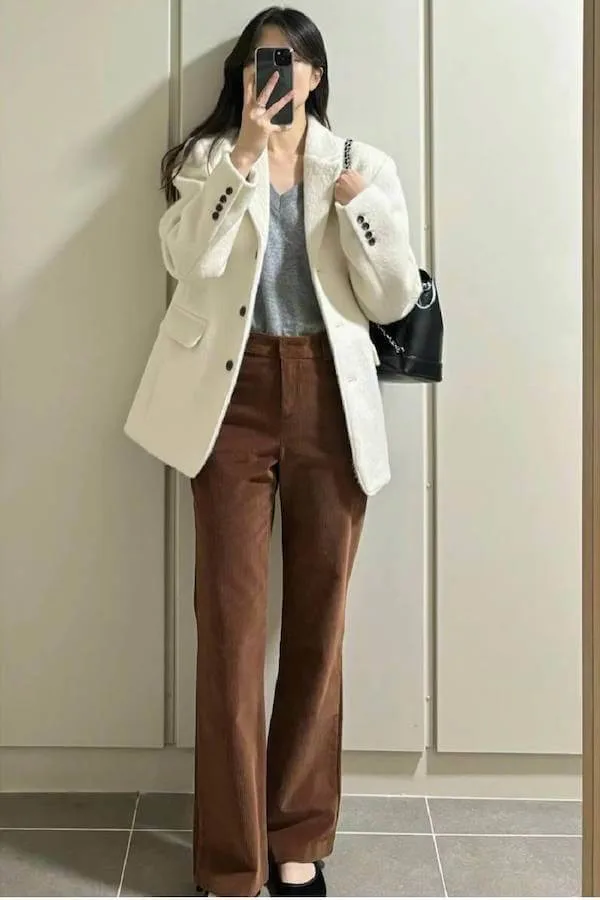 what to wear with brown pants