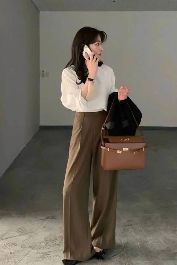 what to wear with brown pants