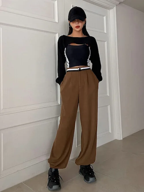 What to wear with dark brown pants female