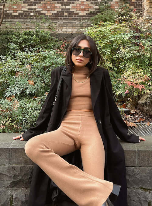 What to wear with light tan pants female