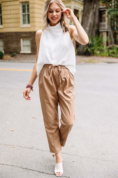 How To Style Brown Pants For Spring Summer