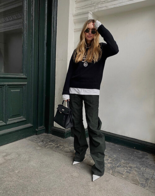 Outfits With A Pair of Black Cargo Trousers