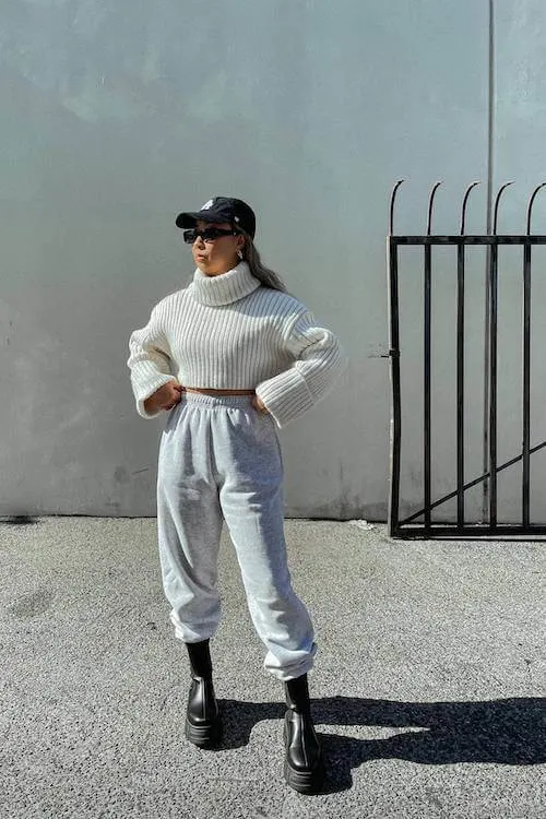 what to wear with grey sweatpants