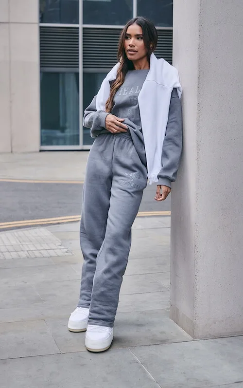 what to wear with grey sweatpants female