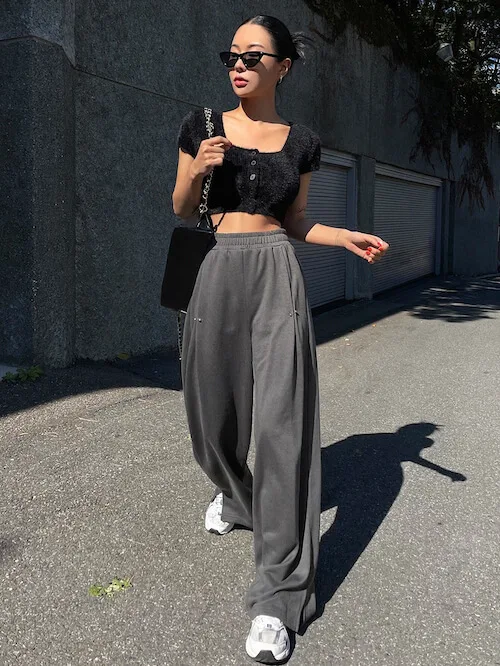 Shirts to wear online with gray sweatpants