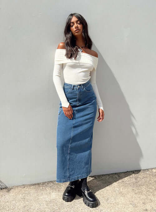 what to wear with jean skirt