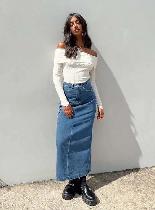 what to wear with jean skirt