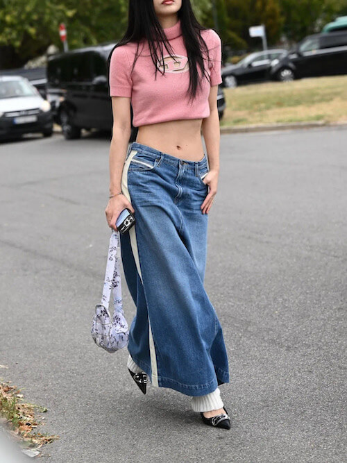 what to wear with jean skirt
