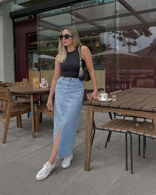 what to wear with jean skirt