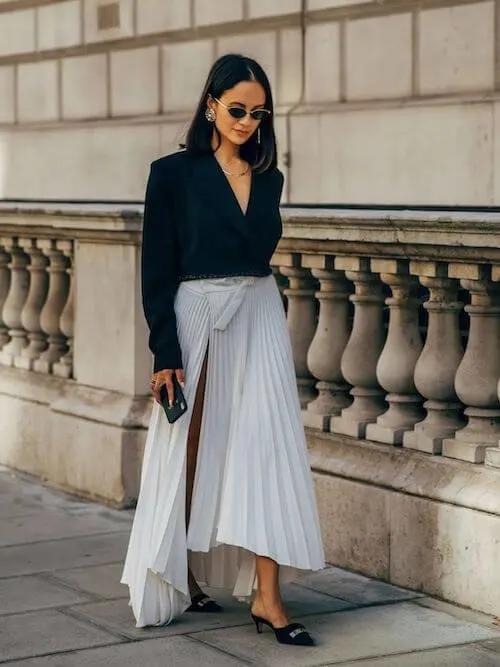 what to wear with white maxi skirt