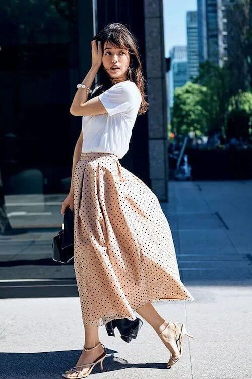 What To Wear With Long Skirts Without Looking Frumpy [2023]: 80+ Best Maxi  Skirts Outfits - Girl Shares Tips