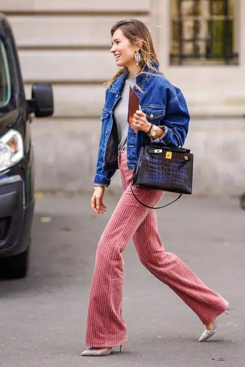 what to wear with pink pants