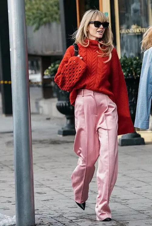 what to wear with pink pants