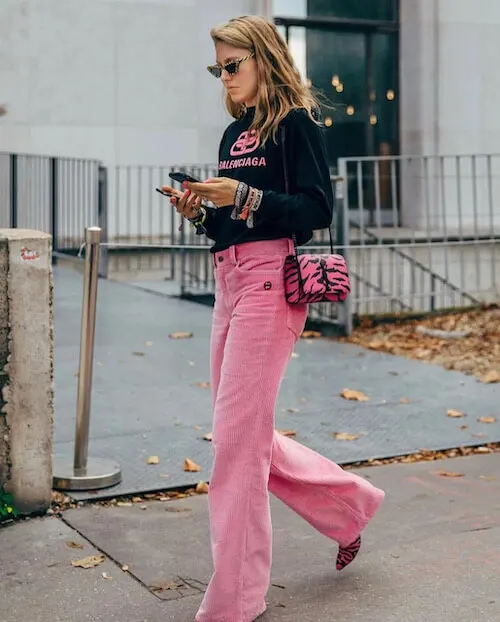 what to wear with pink pants