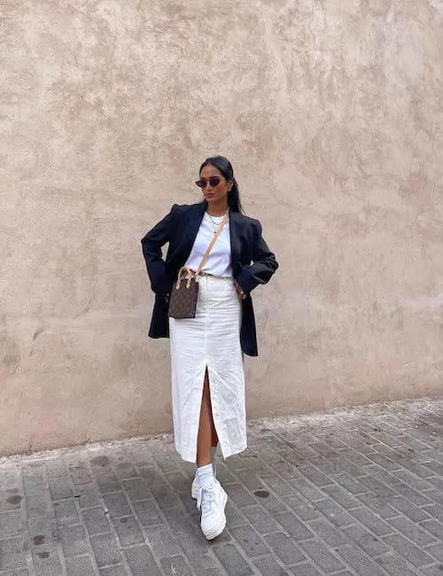 what to wear with white skirt