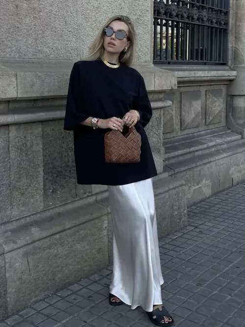 what to wear with white skirt