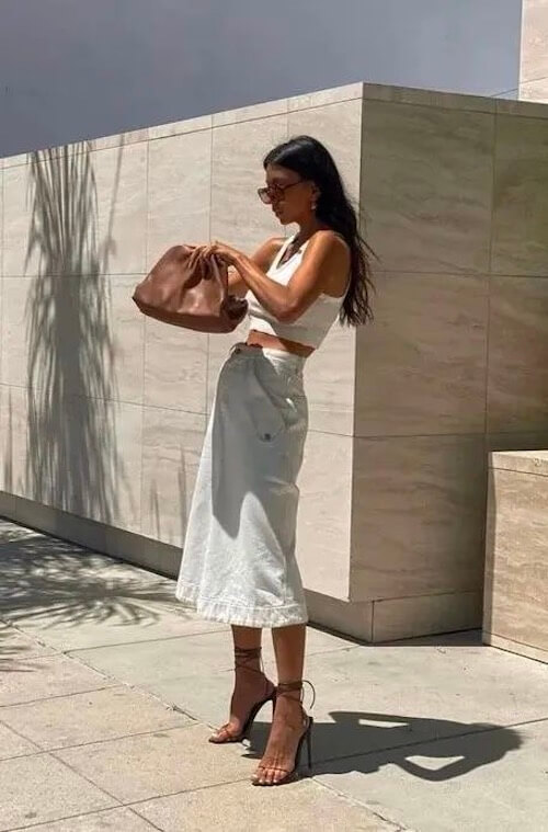 what to wear with white skirt