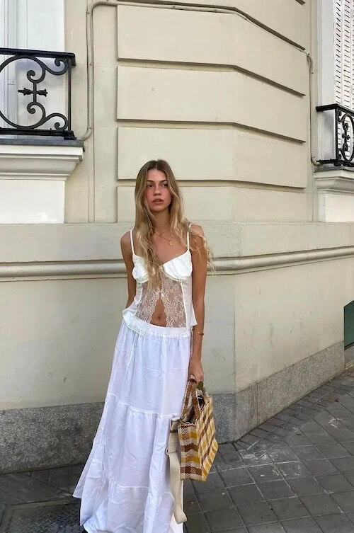 what to wear with white skirt