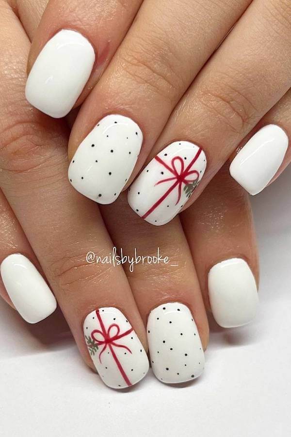 White Gift Box Nails