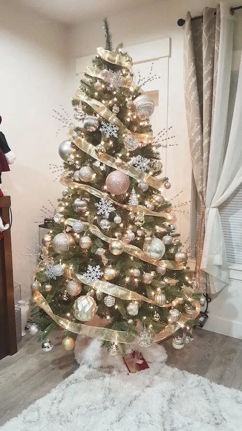 white and gold christmas tree ideas